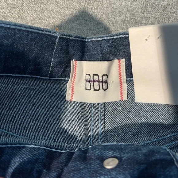 Urban Outfitters BDG High-Waisted Cowboy Jeans NWT - Picture 4 of 10